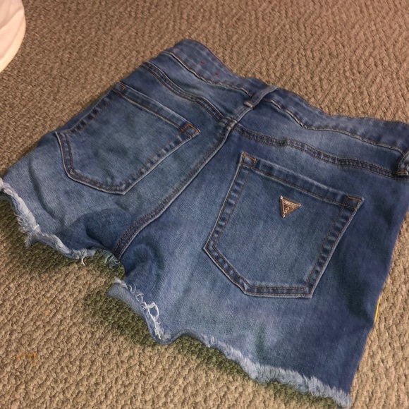 GUESS shorts - Picture 5 of 5